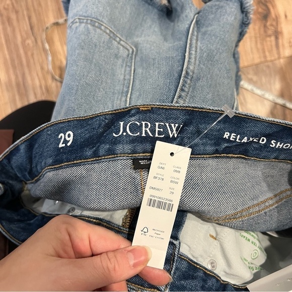 NWT J. Crew Relaxed denim short in Baxter Street wash - Picture 7 of 9